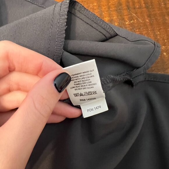 FIGS Charcoal Casma Scrub Top (L) - Picture 3 of 6